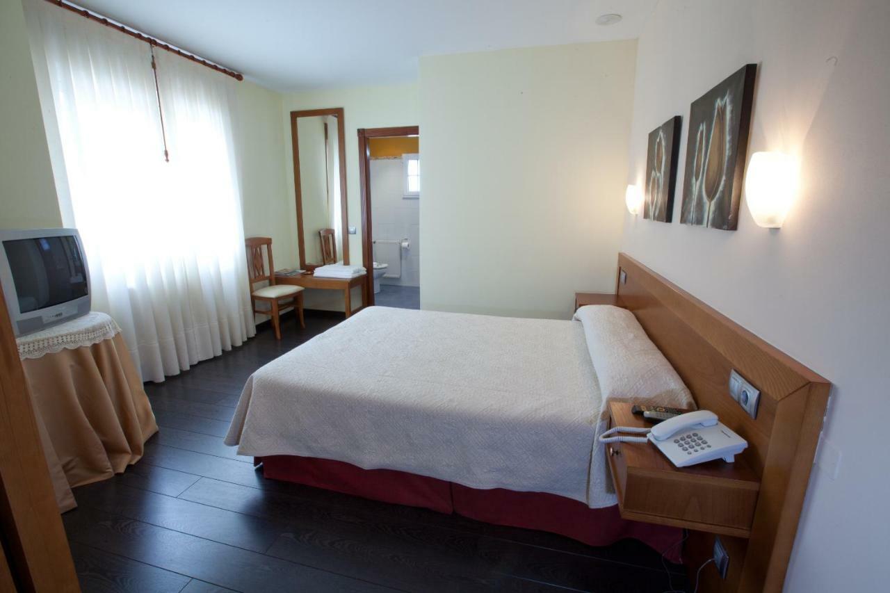 Hotel Terranova Oza de los Ríos Exteriér fotografie